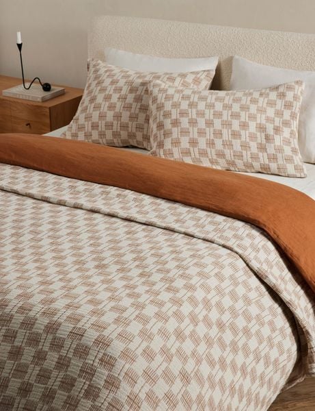Vỏ Gối Cotton Dệt Đan Basketweave - Nâu đất phối Kem / Tiêu chuẩn
